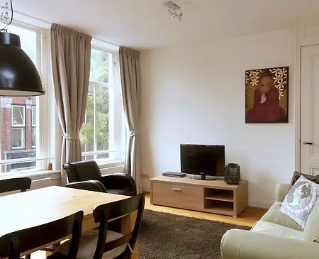 Short Group Plantage Hotel *